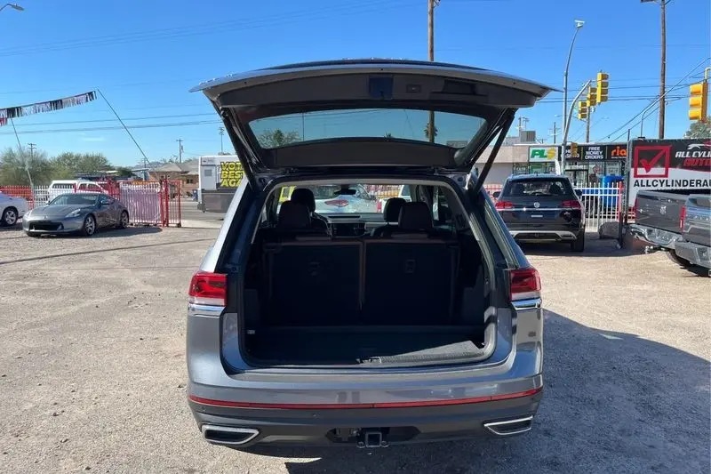 
								2021 Volkswagen Atlas 3.6L V6 SEL full									