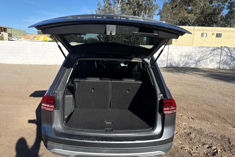 
								2018 Volkswagen Atlas 3.6L V6 SE full									