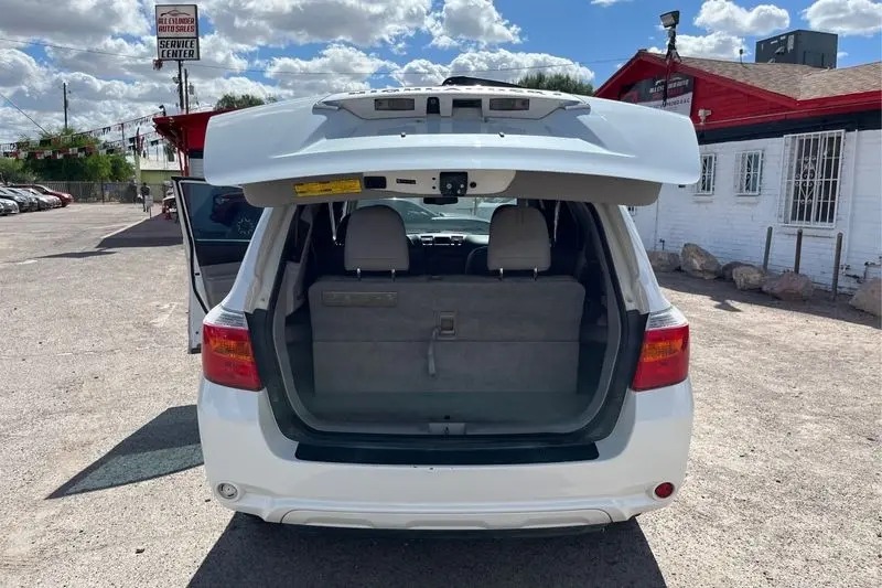 
								2010 Toyota Highlander Limited V6 full									