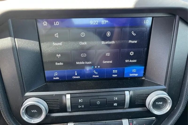 
								2023 Ford Mustang EcoBoost Premium Convertible full									