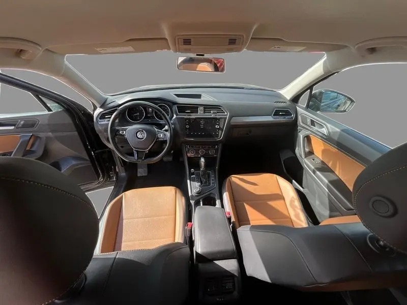 
								2019 Volkswagen Tiguan 2.0T SEL full									