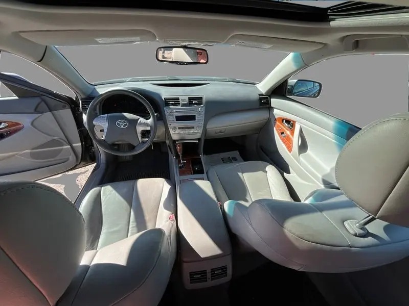 
								2011 Toyota Camry XLE full									
