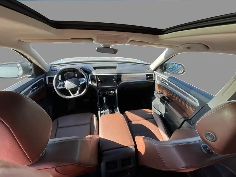 
								2021 Volkswagen Atlas 3.6L V6 SEL full									