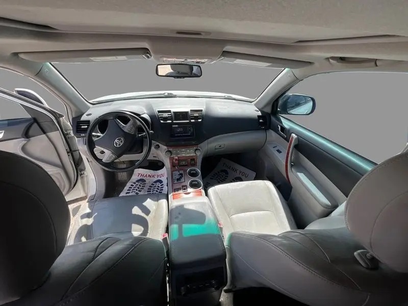
								2010 Toyota Highlander Limited V6 full									