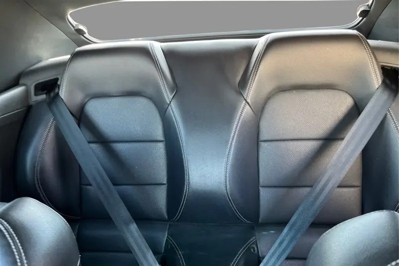 
								2023 Ford Mustang EcoBoost Premium Convertible full									