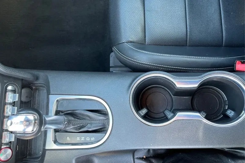 
								2023 Ford Mustang EcoBoost Premium Convertible full									