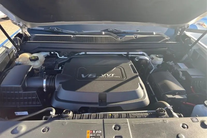 
								2016 GMC Canyon SLT full									
