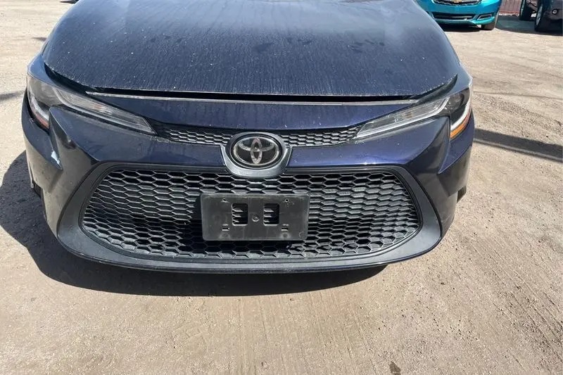 
								2020 Toyota Corolla LE full									
