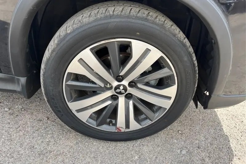 
								2022 Mitsubishi Outlander Sport LE full									