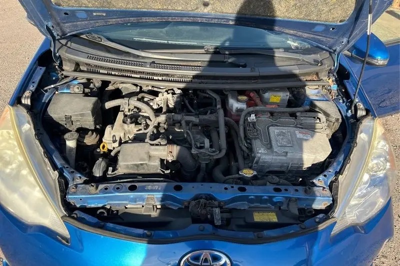
								2014 Toyota Prius c Four full									