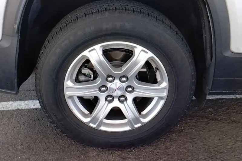 
								2018 GMC Acadia SLE-1 full									