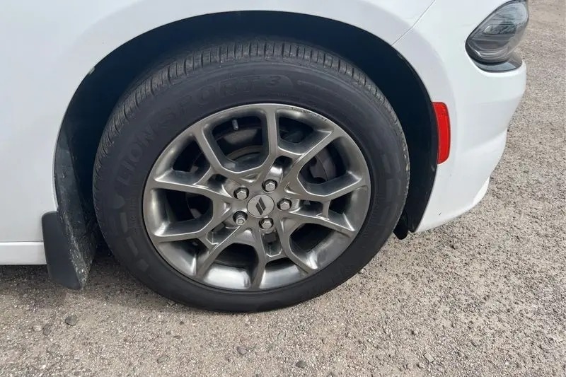 
								2017 Dodge Charger SXT AWD full									