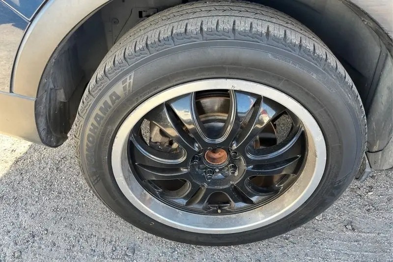 
								2017 Ford Explorer XLT full									