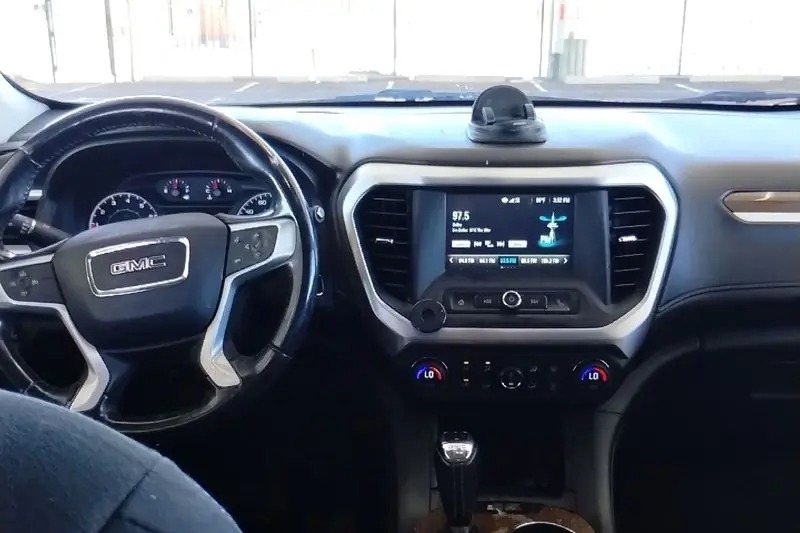 
								2018 GMC Acadia SLE-1 full									
