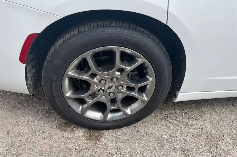 
								2017 Dodge Charger SXT AWD full									