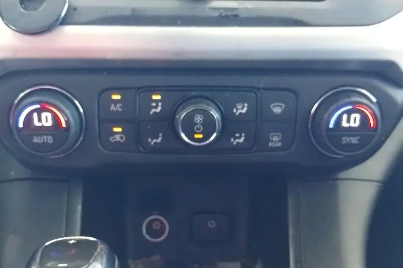 
								2018 GMC Acadia SLE-1 full									